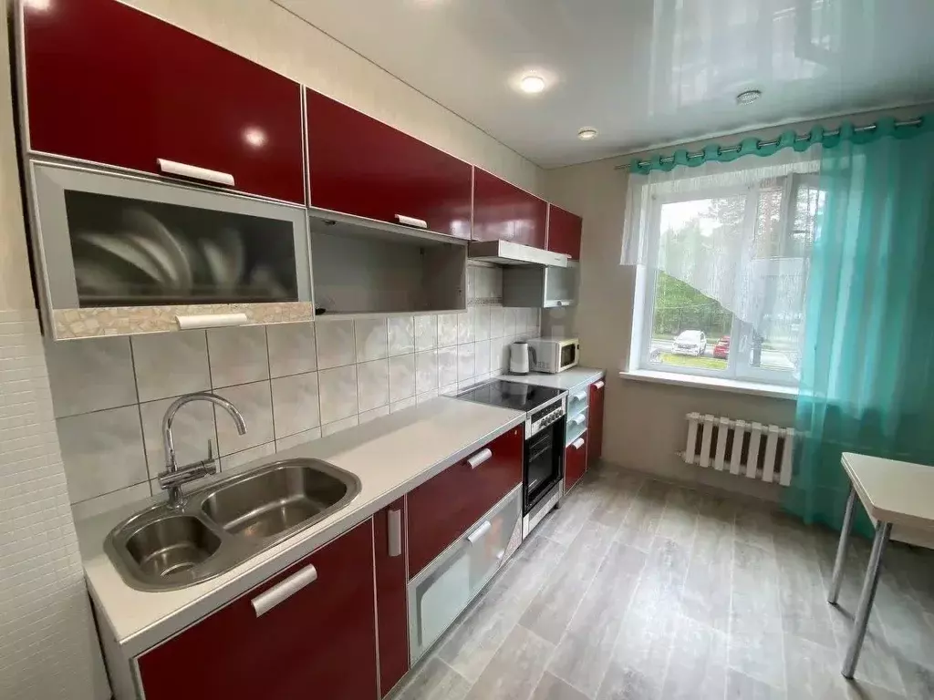 3-к кв. Ямало-Ненецкий АО, Ноябрьск ул. Цоя, 15А (67.0 м) - Фото 0