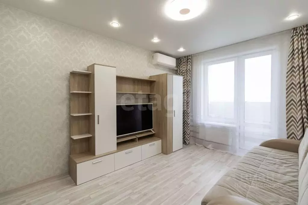 1-к кв. Тюменская область, Тюмень Велижанская ул., 66к1 (35.8 м) - Фото 1