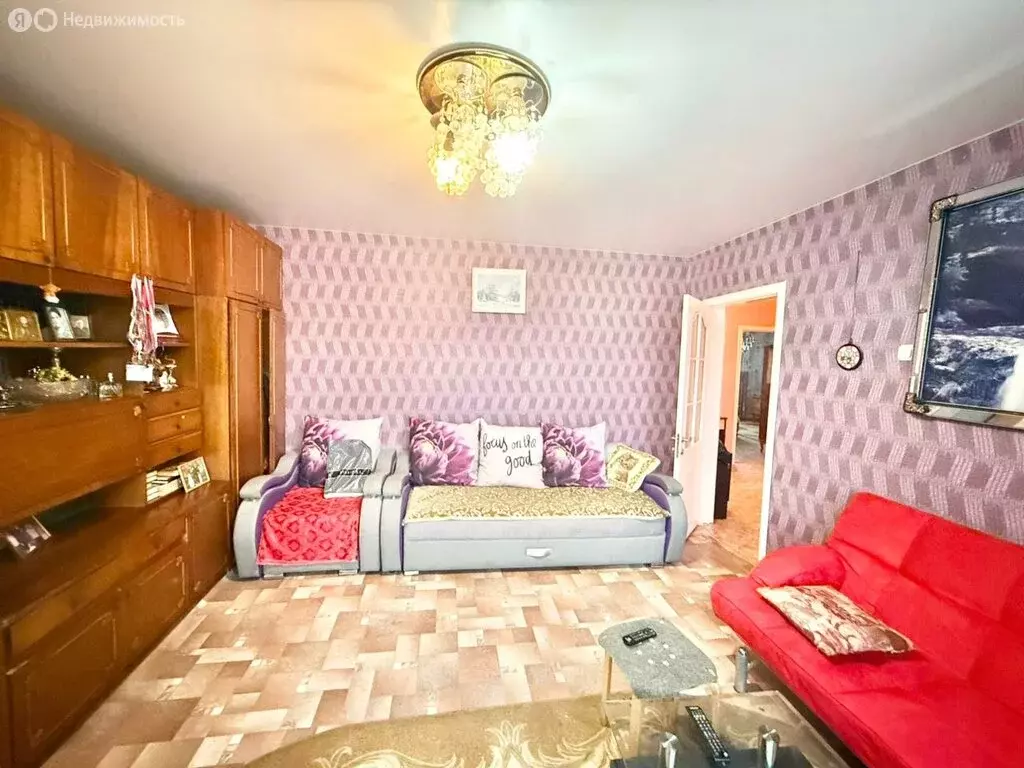 3-комнатная квартира: Кемерово, Октябрьский проспект, 61Б (68.2 м) - Фото 1