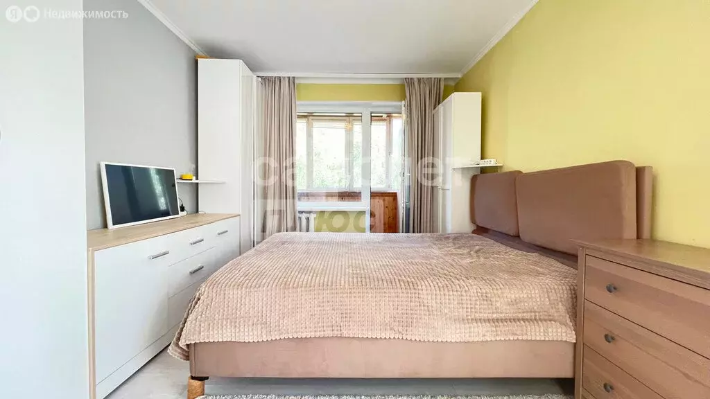 4-комнатная квартира: Уфа, улица 50 лет СССР, 40 (87 м) - Фото 1