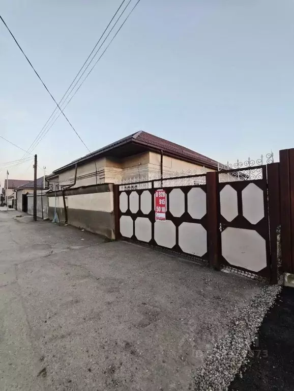 Дом в Кабардино-Балкария, Баксан Фабричная ул. (105 м) - Фото 1