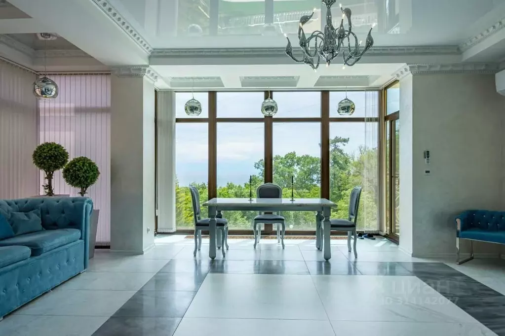 Дом в Крым, Ялта городской округ, Восход пгт ул. Авроры (450 м) - Фото 1