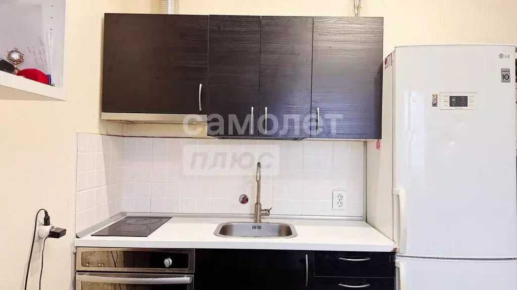 Студия Новосибирская область, Новосибирск ул. Одоевского, 1/8 (18.0 м) - Фото 1