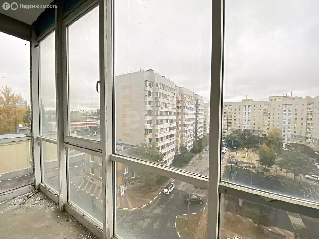 2-комнатная квартира: Белгород, улица Шаландина, 4к1 (74 м) - Фото 2