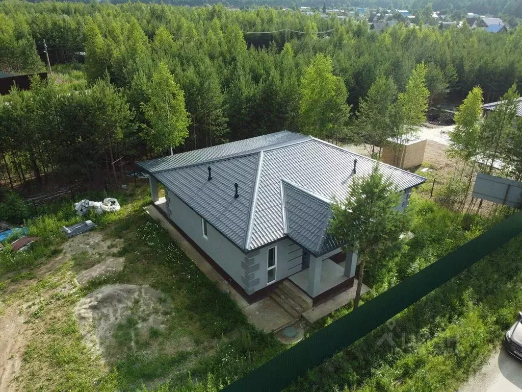 Дом в Свердловская область, Белоярский муниципальный округ, пос. ... - Фото 0