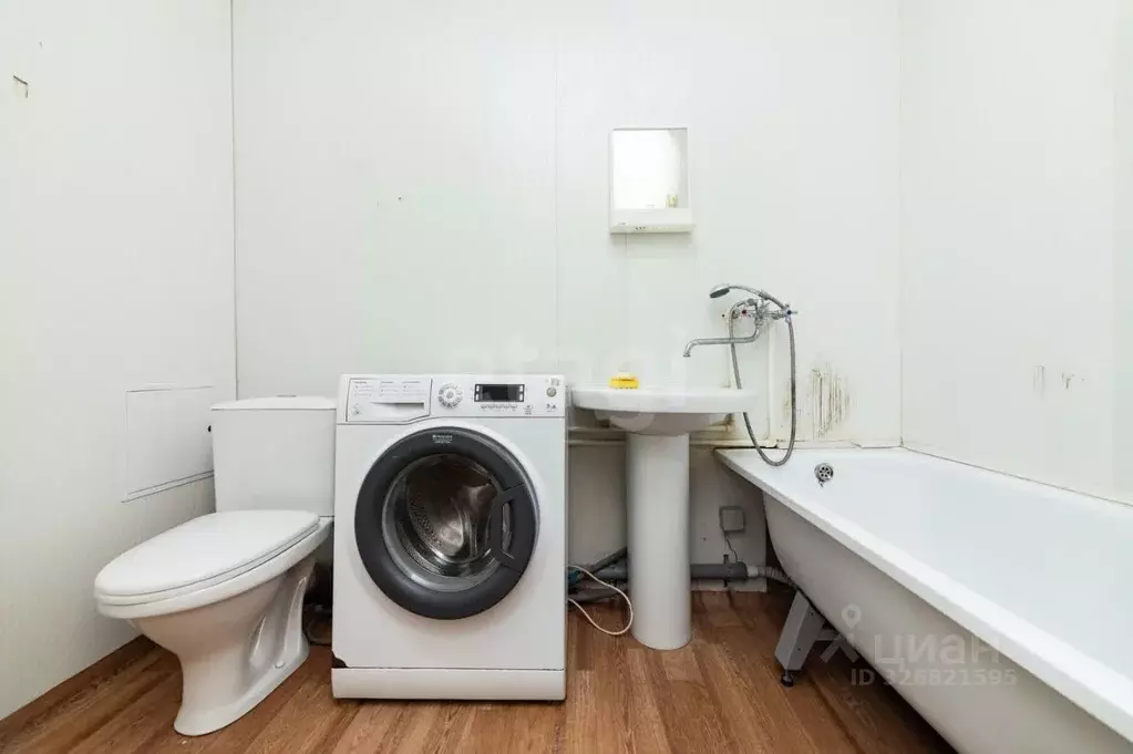 Студия Курганская область, Курган Заозерный жилрайон, 1-й мкр, ул. ... - Фото 1