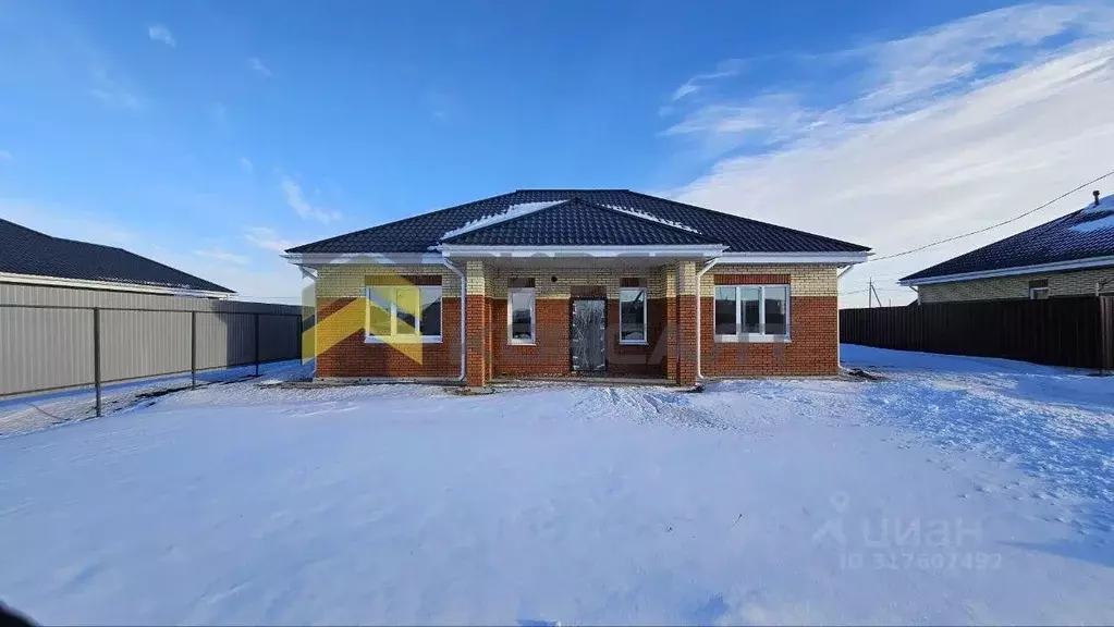 Дом в Омская область, Омский район, с. Надеждино Центральная ул., 83 ... - Фото 1