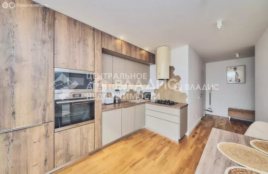 2-комнатная квартира: Рязань, Солотчинское шоссе, 4к1 (53.4 м) - Фото 1