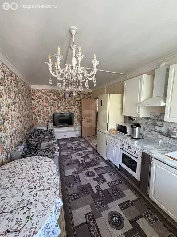 3-комнатная квартира: Якутск, улица Орджоникидзе, 46/1 (61.8 м) - Фото 1