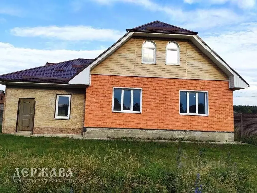 Коттедж в Белгородская область, Старооскольский городской округ, с. ... - Фото 1