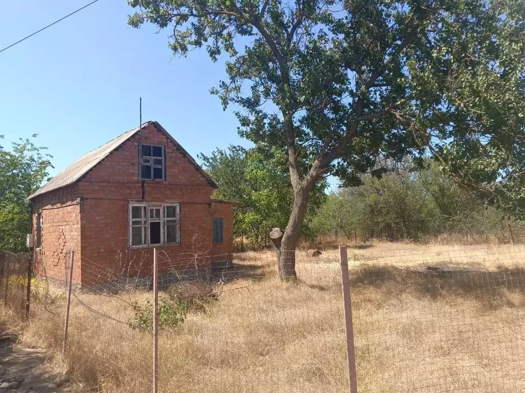 Участок в Краснодарский край, Ейское городское поселение, пос. ... - Фото 1