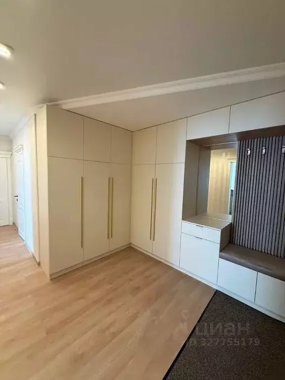 3-к кв. Крым, Симферополь ул. Набережная имени 60-летия СССР (92.0 м) - Фото 2