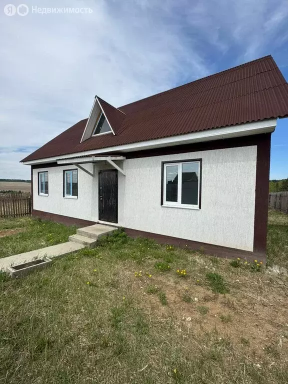 Дом в село Максимовщина, Степная улица, 95 (150 м) - Фото 1