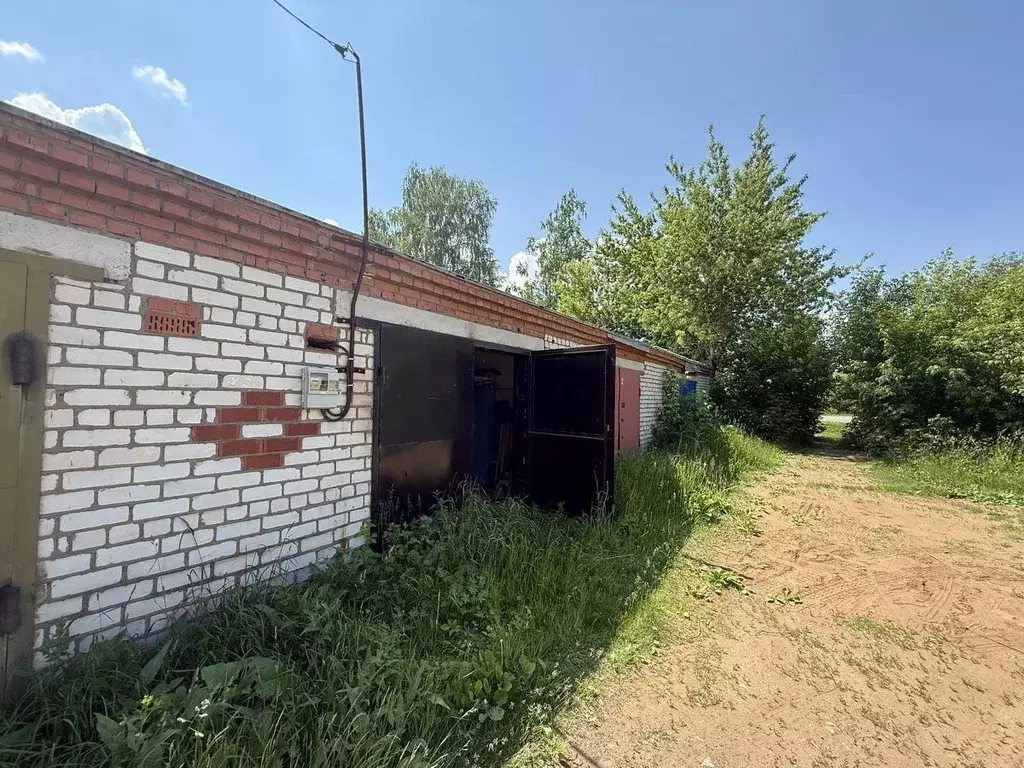 Гараж в Пермский край, Оса Старый Город мкр, 36-й кв-л, Светофор ... - Фото 1