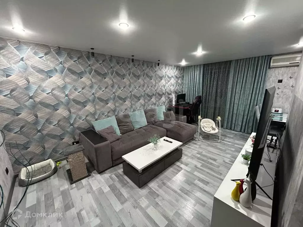 Продаётся 3-к квартира, 61.9 м - Фото 1
