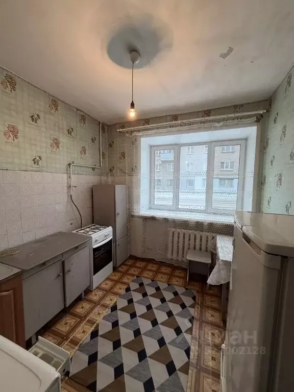 2-к кв. Псковская область, Великие Луки Октябрьский просп., 32 (47.5 ... - Фото 1