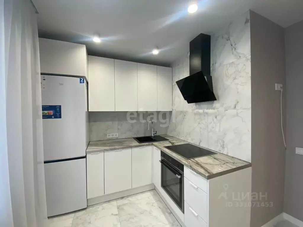 2-к кв. Татарстан, Казань ул. Вишневского, 61А (60.0 м) - Фото 1