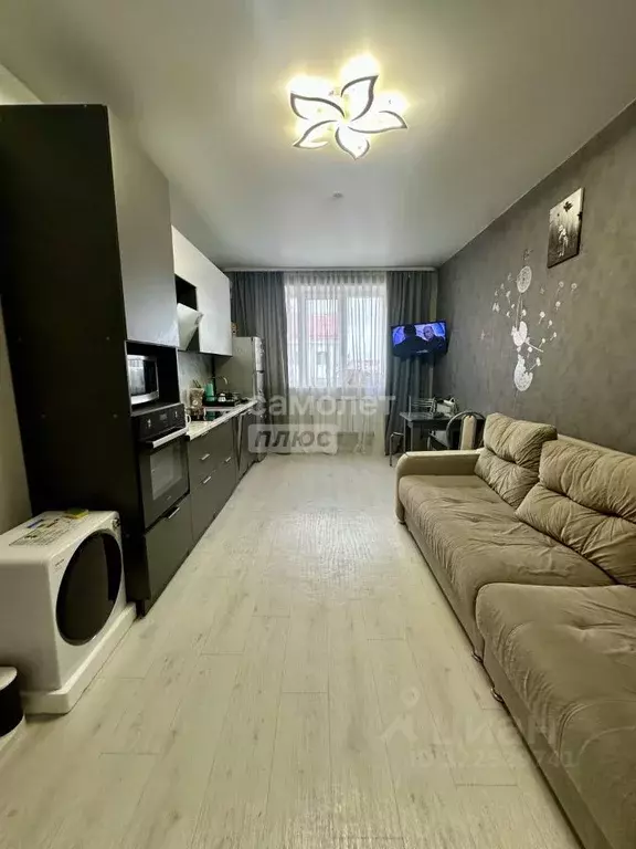 3-к кв. Ямало-Ненецкий АО, Ноябрьск Сибирская ул., 192 (78.4 м) - Фото 1