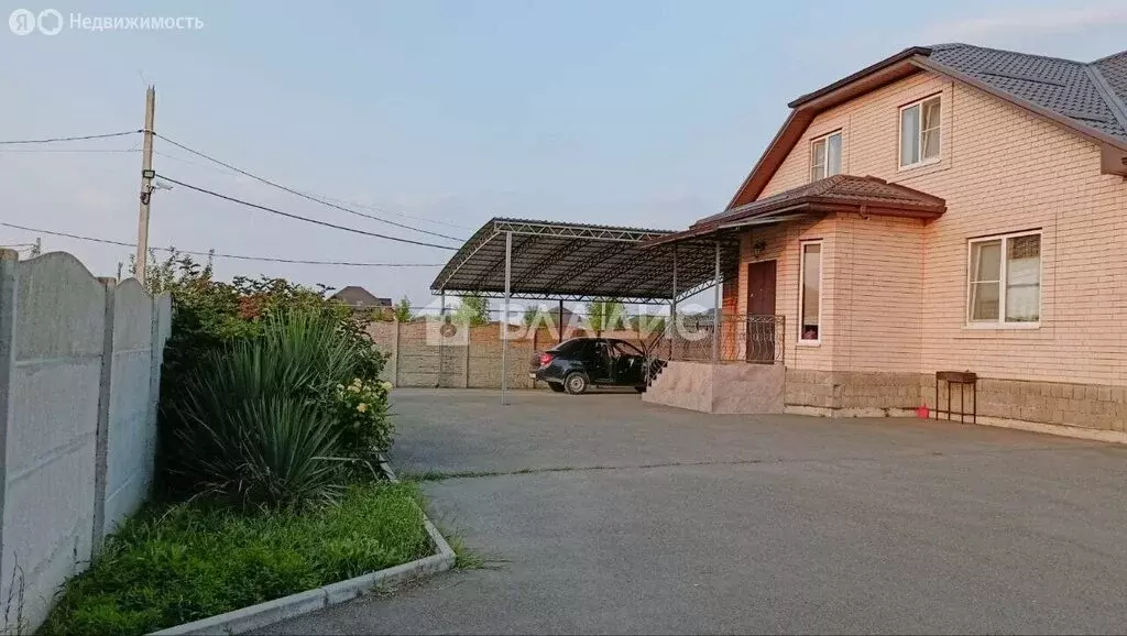 Дом в посёлок Западный, Покровская улица (220 м) - Фото 1