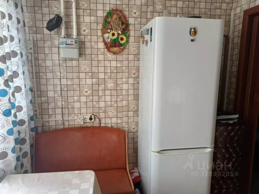 1-к кв. Омская область, Кормиловка рп ул. Есенина, 2А (23.5 м) - Фото 1