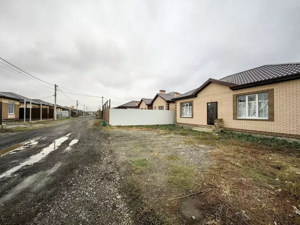 Дом в Ростовская область, Мясниковский район, Красный Крым хут.  (88 ... - Фото 1