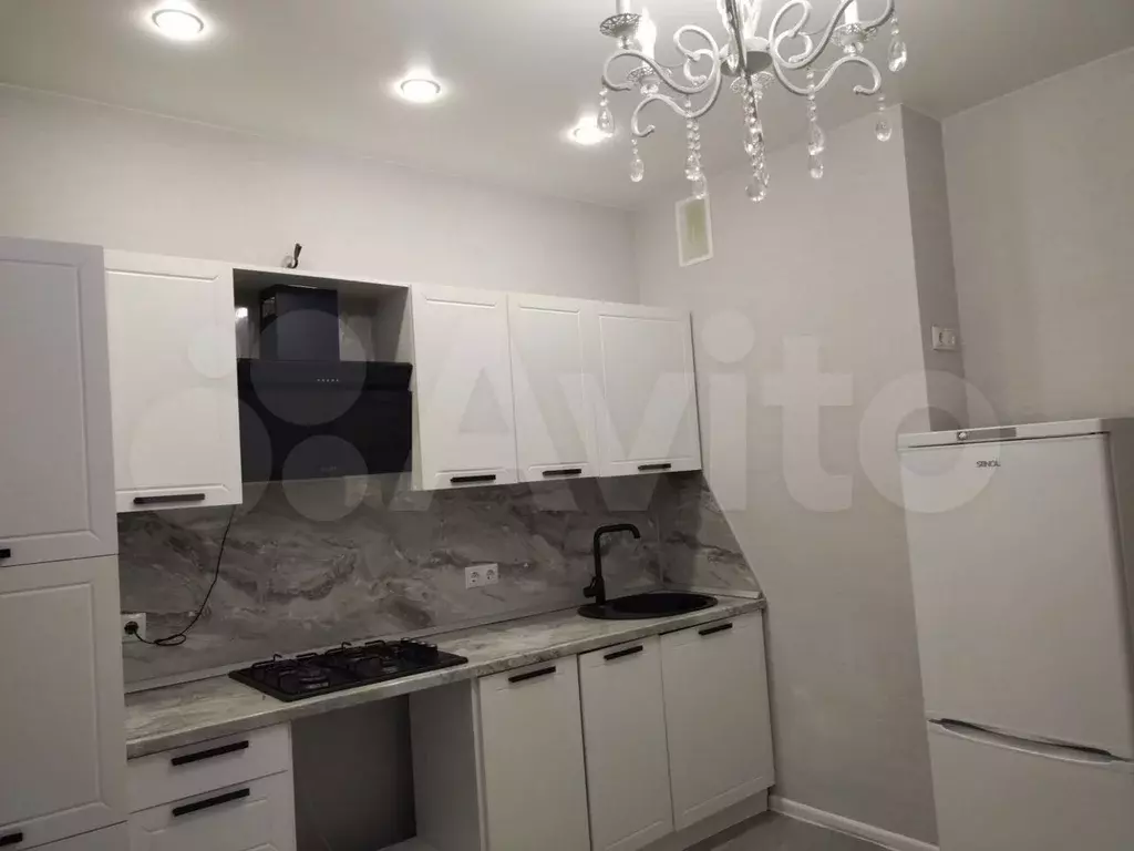 2-к. квартира, 60 м, 2/16 эт. - Фото 0