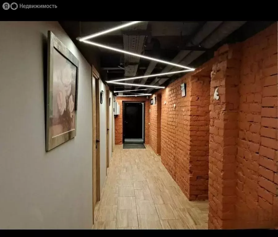 Помещение свободного назначения (200 м) - Фото 1