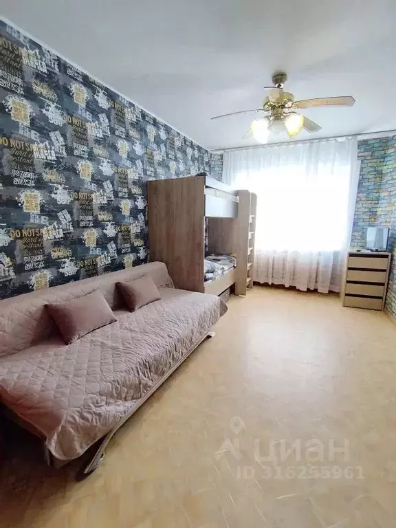 3-к кв. Сахалинская область, Южно-Сахалинск просп. Мира, 288 (61.0 м) - Фото 1