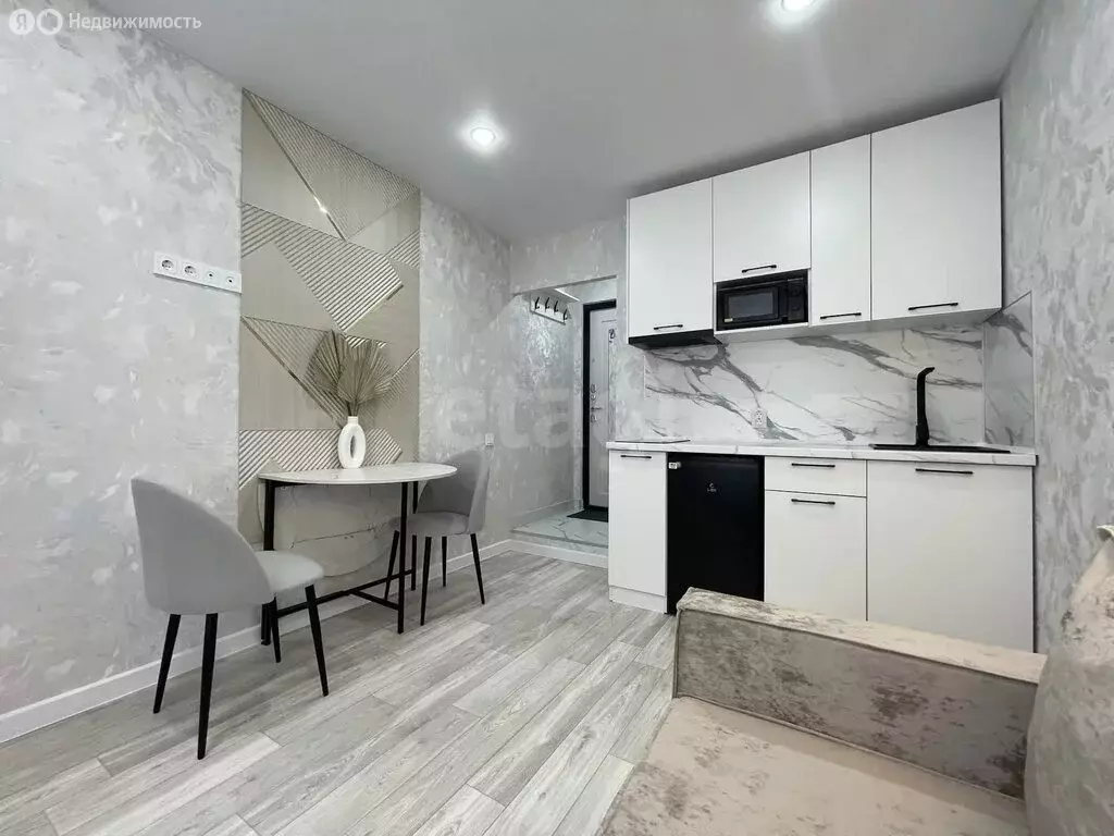 Квартира-студия: Казань, проспект Победы, 172 (19 м) - Фото 2