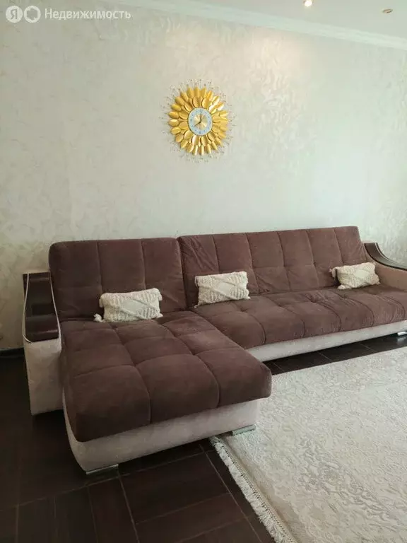 1-комнатная квартира: Елабуга, улица Тысячелетия, 2 (50 м) - Фото 1