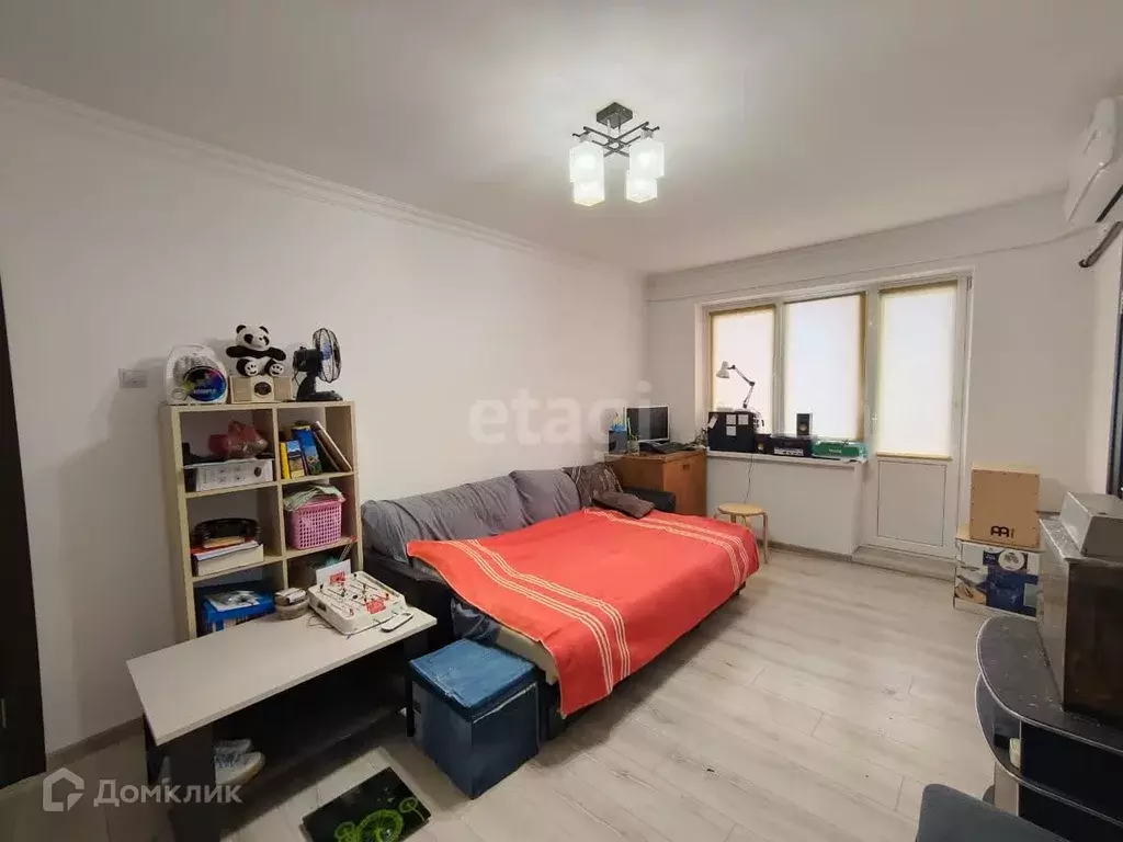Продаётся 4-к квартира, 61 м - Фото 1