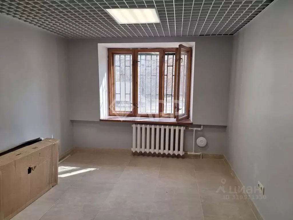 Помещение свободного назначения в Татарстан, Казань ул. Короленко, 52а ... - Фото 2