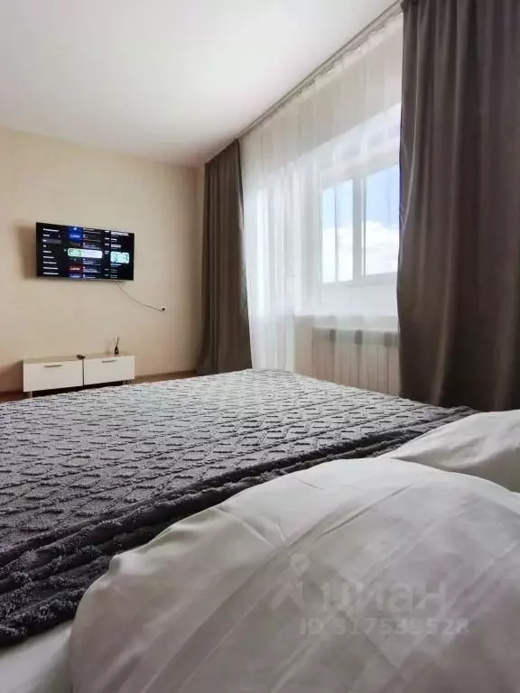 1-к кв. Ханты-Мансийский АО, Пыть-Ях 6-й Пионерный мкр, 9 (40.0 м) - Фото 2