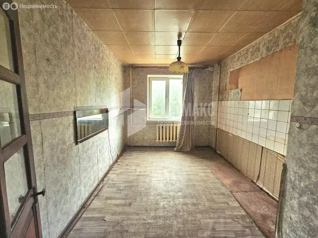 3-комнатная квартира: посёлок городского типа Калининец, 258 (69 м) - Фото 2