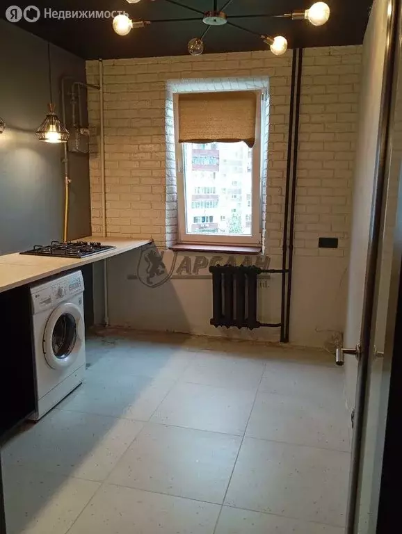 4-комнатная квартира: Казань, проспект Победы, 128 (80.6 м) - Фото 0