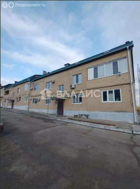 3-комнатная квартира: Элиста, 9-й микрорайон, 176к3 (83.7 м) - Фото 0