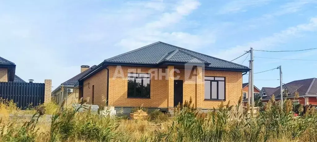 Дом в Ростовская область, Волгодонск ул. Каспийская (120 м) - Фото 0