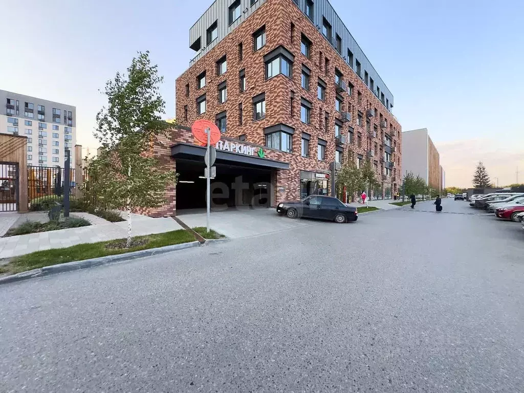 Гараж в Тюменская область, Тюмень ул. 50 лет Октября, 63Г (13 м) - Фото 1