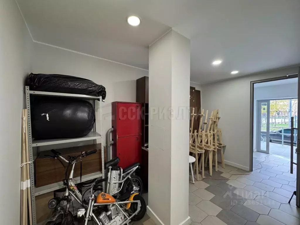 Помещение свободного назначения в Московская область, Красногорск бул. ... - Фото 1