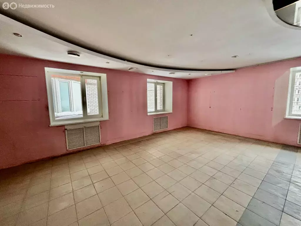 3-комнатная квартира: Сыктывкар, улица Бабушкина, 31 (100 м) - Фото 2