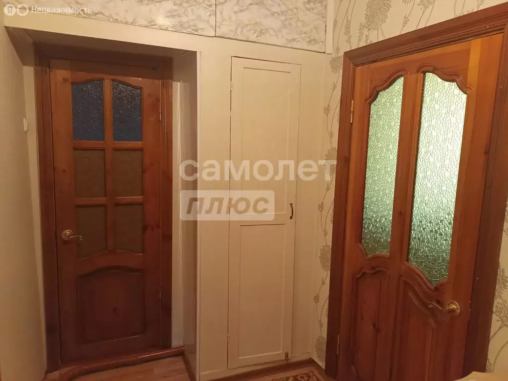 3-комнатная квартира: посёлок городского типа Гирей, Красная улица, 8 ... - Фото 2