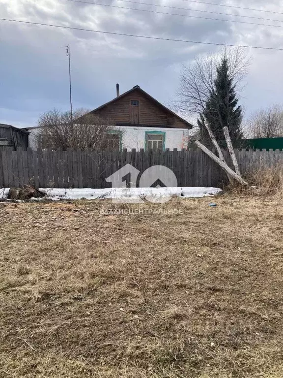 Дом в Новосибирская область, Колыванский район, с. Вьюны ул. Чехова, ... - Фото 0