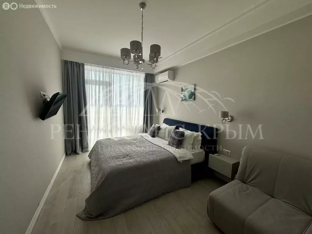 Квартира-студия: Севастополь, Парковая улица, 7 (58 м) - Фото 1