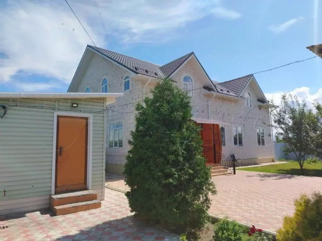 Коттедж в Белгородская область, Старооскольский городской округ, с. ... - Фото 1