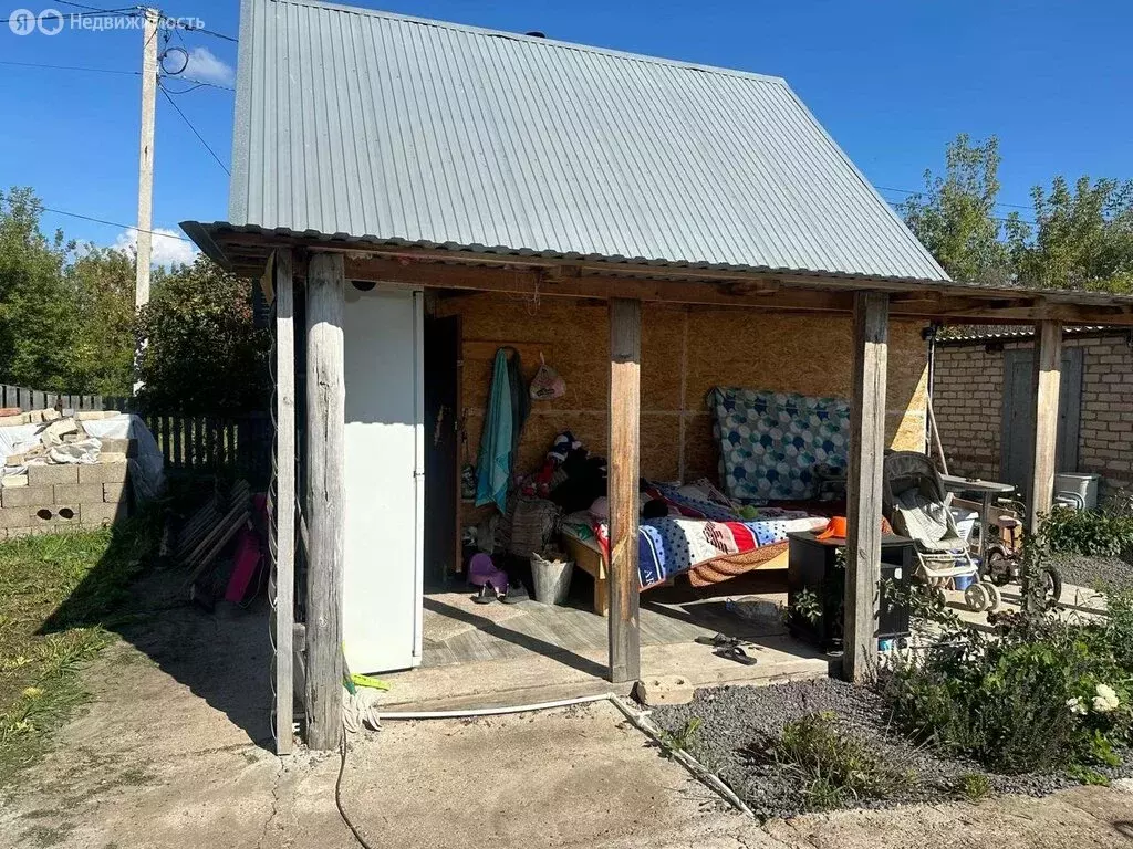 Дом в Стерлитамакский район, Казадаевский сельсовет, СНТ Ветеран (100 ... - Фото 1