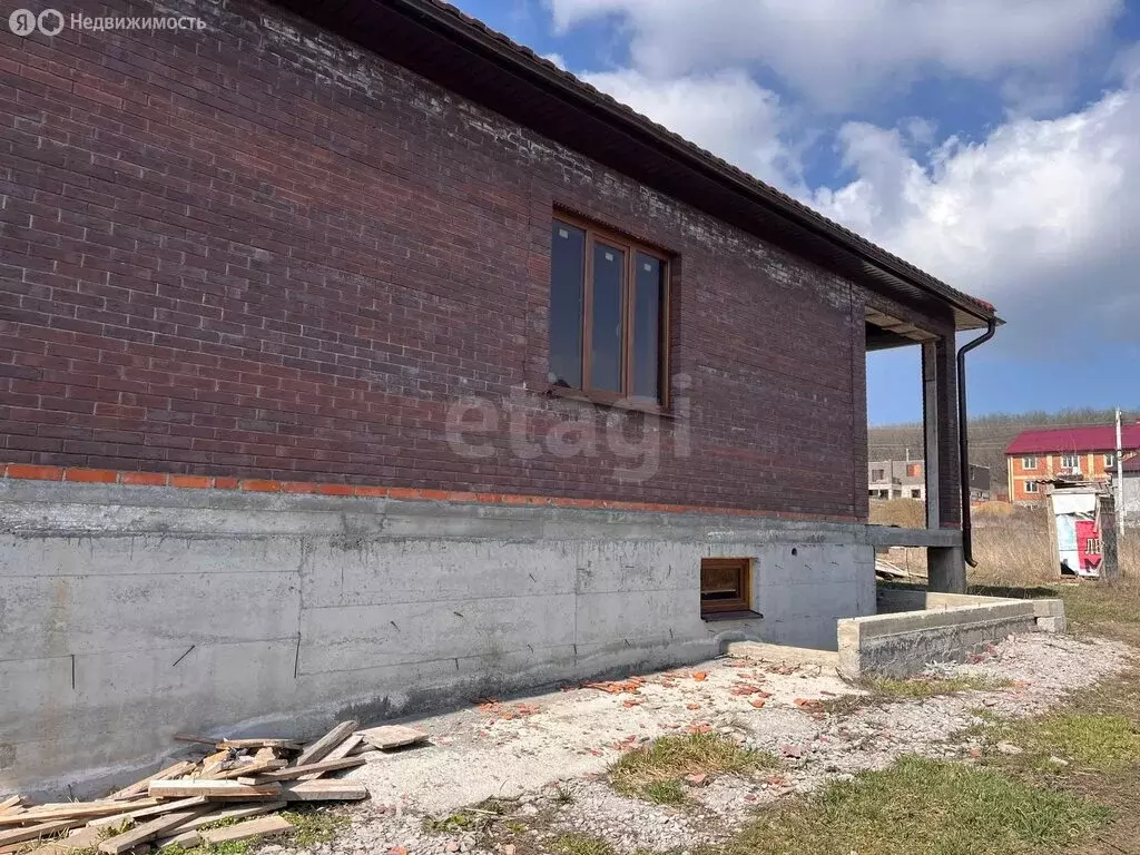 Дом в Ессентуки, Пригородная улица (240 м) - Фото 1