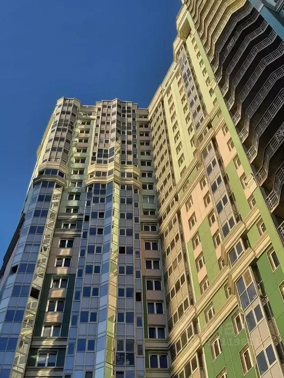 3-к кв. Санкт-Петербург ул. Кустодиева, 7к1 (90.5 м) - Фото 0
