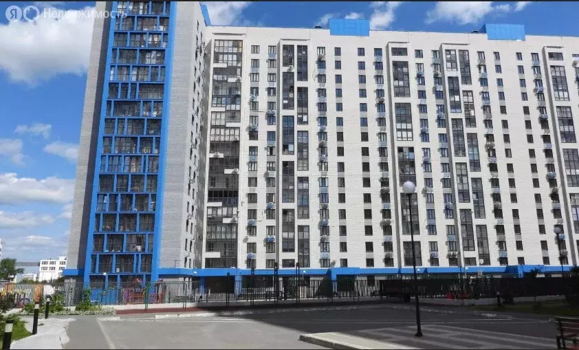 1-комнатная квартира: Тюмень, Полевая улица, 105 (64 м) - Фото 1