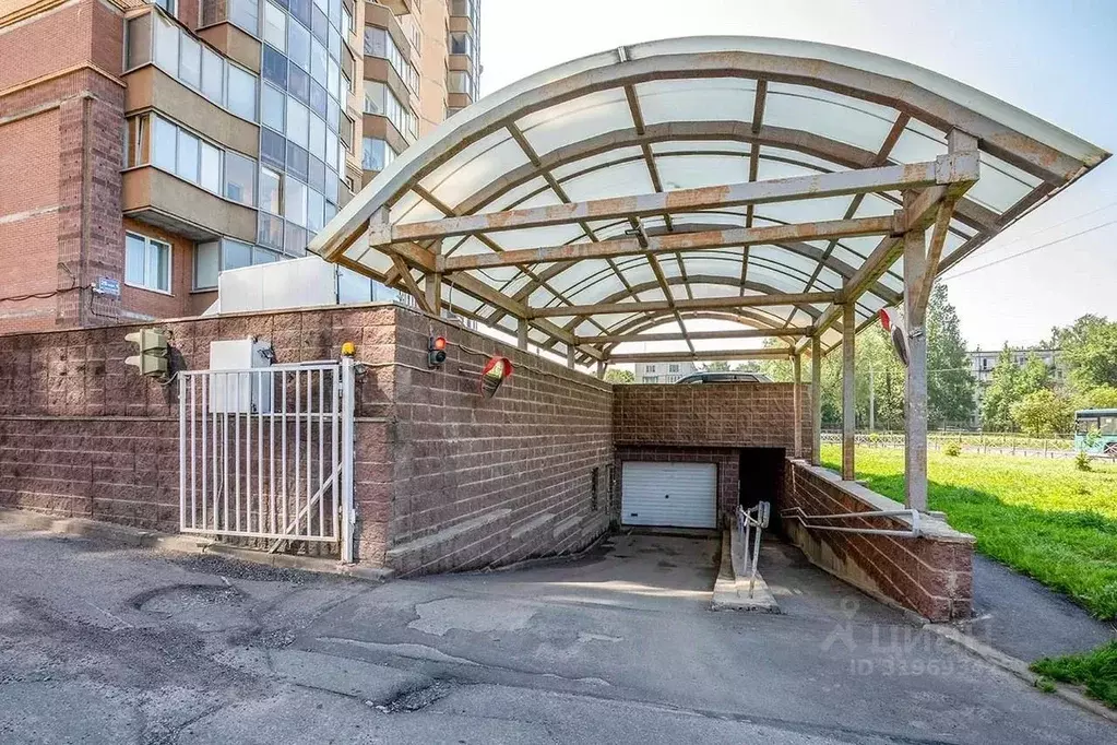 3-к кв. Санкт-Петербург Авангардная ул., 26к1 (100.0 м) - Фото 1