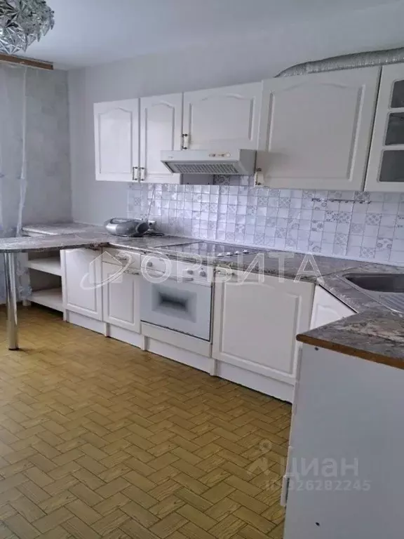 3-к кв. Тюменская область, Тюмень ул. Мельникайте, 122 (87.1 м) - Фото 1